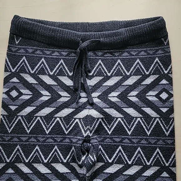 🌵 4/$20 American Eagle Gray Sweater Pajama Pants XS - Picture 2 of 9